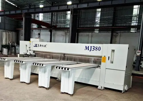 电脑数控精密裁板锯